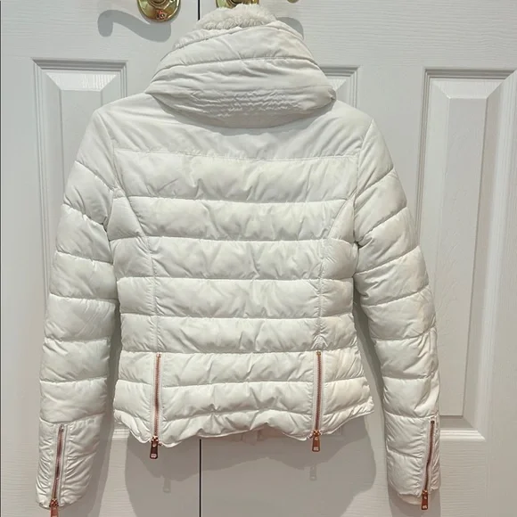 Zara White Puffer Jacket for Women - Picture 4 of 10